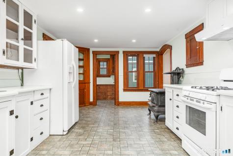 587 Taugwonk Road Stonington CT 06378
