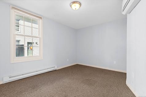 9 Brewer Street New London CT 06320