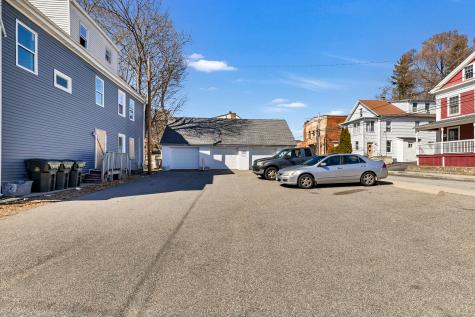 9 Brewer Street New London CT 06320