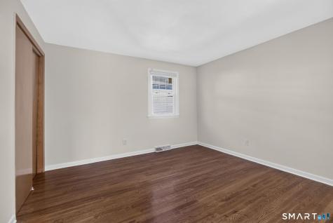 27 Manila Avenue Woodbridge CT 06525