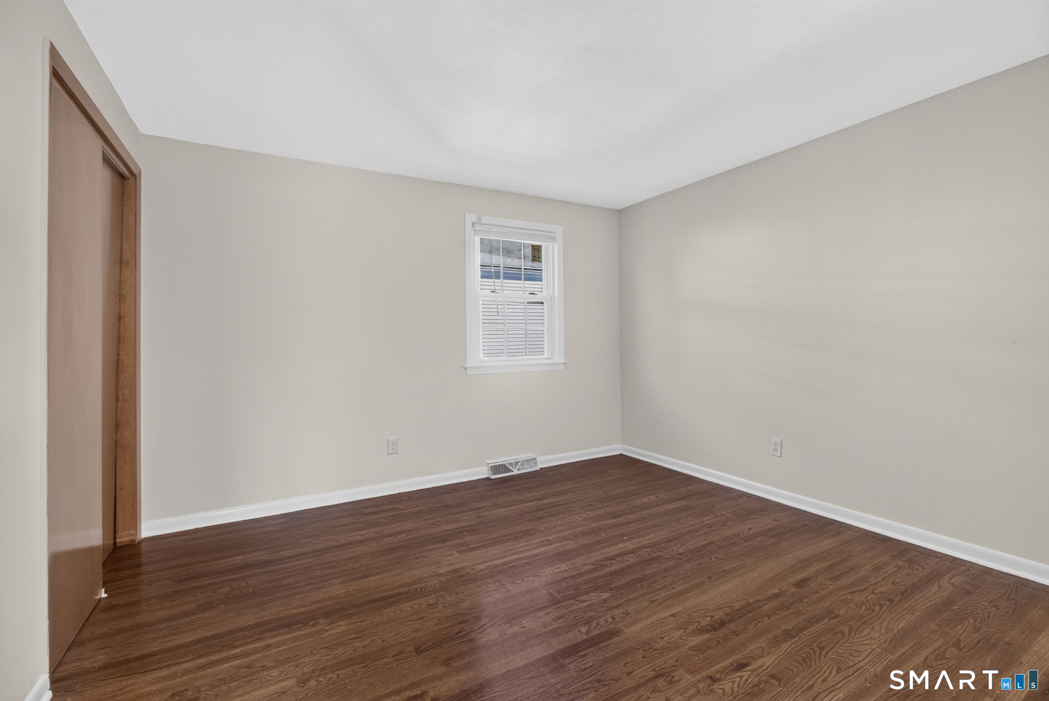 27 Manila Avenue Woodbridge CT 06525