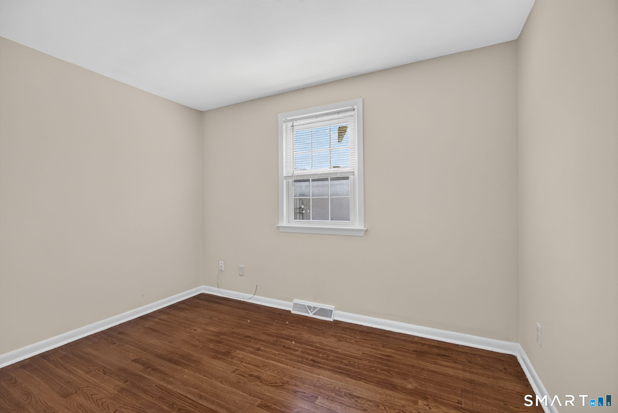 27 Manila Avenue Woodbridge CT 06525