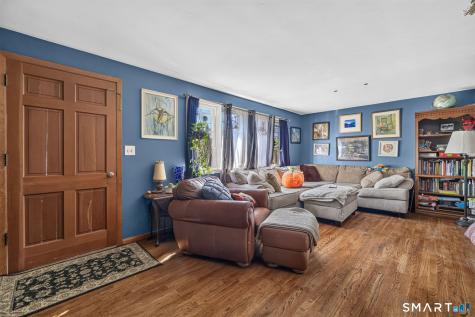 27 Manila Avenue Woodbridge CT 06525