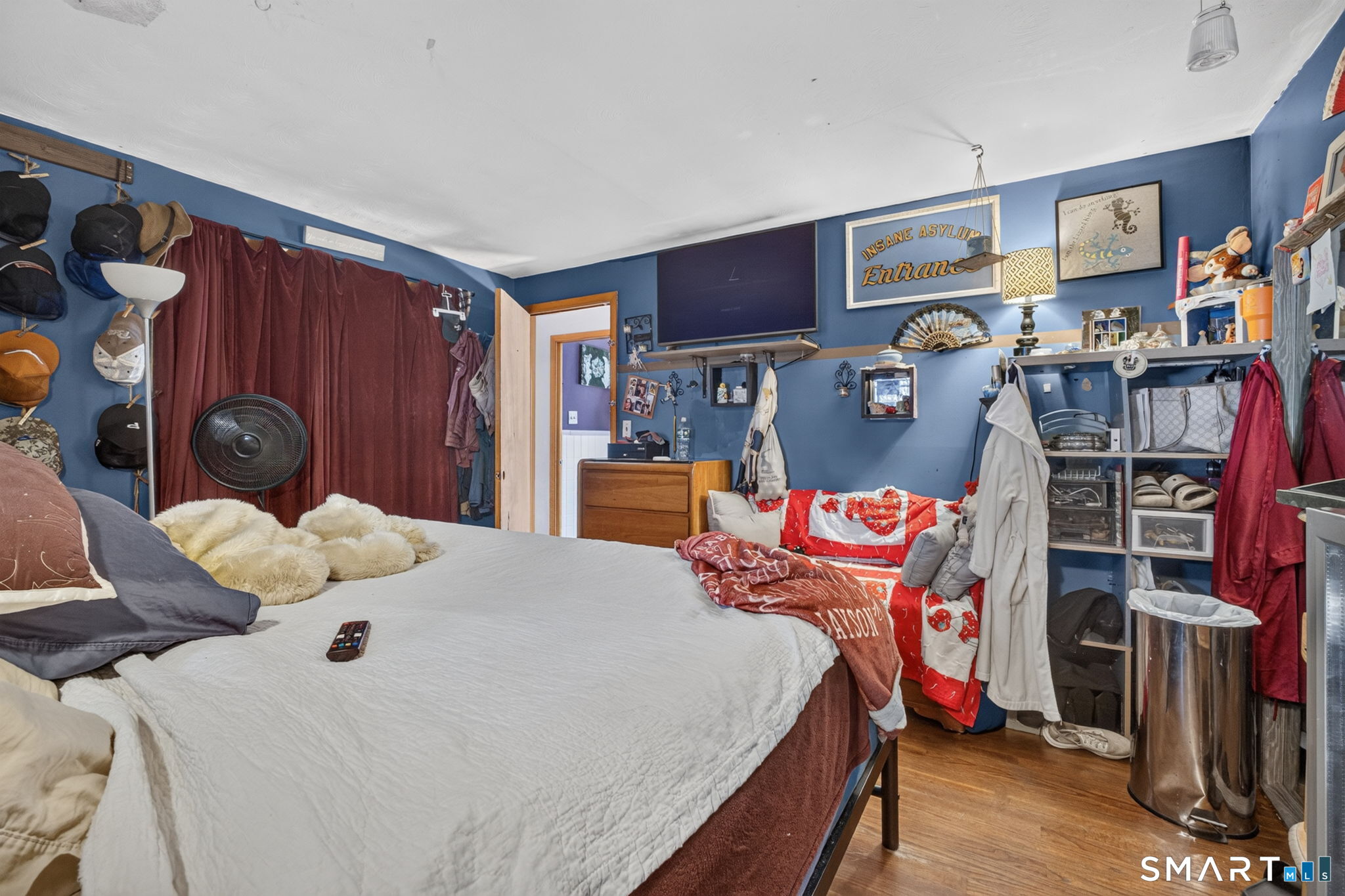 27 Manila Avenue Woodbridge CT 06525