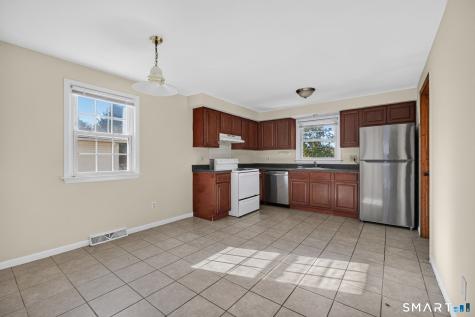27 Manila Avenue Woodbridge CT 06525