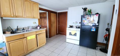 142 Montauk Avenue New London CT 06320