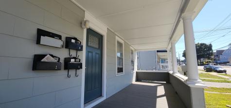 142 Montauk Avenue New London CT 06320