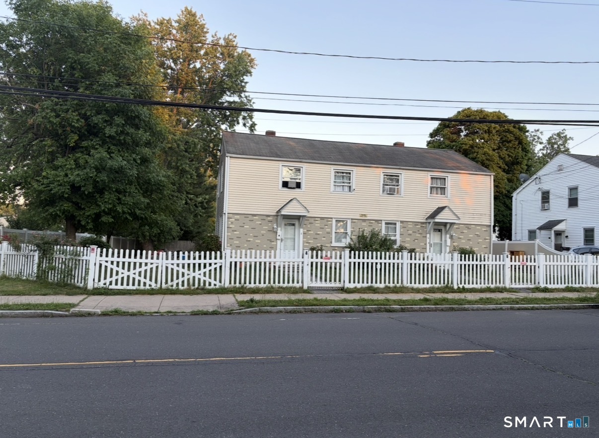4-6 New Hampshire Dr Drive New Britain CT 06052