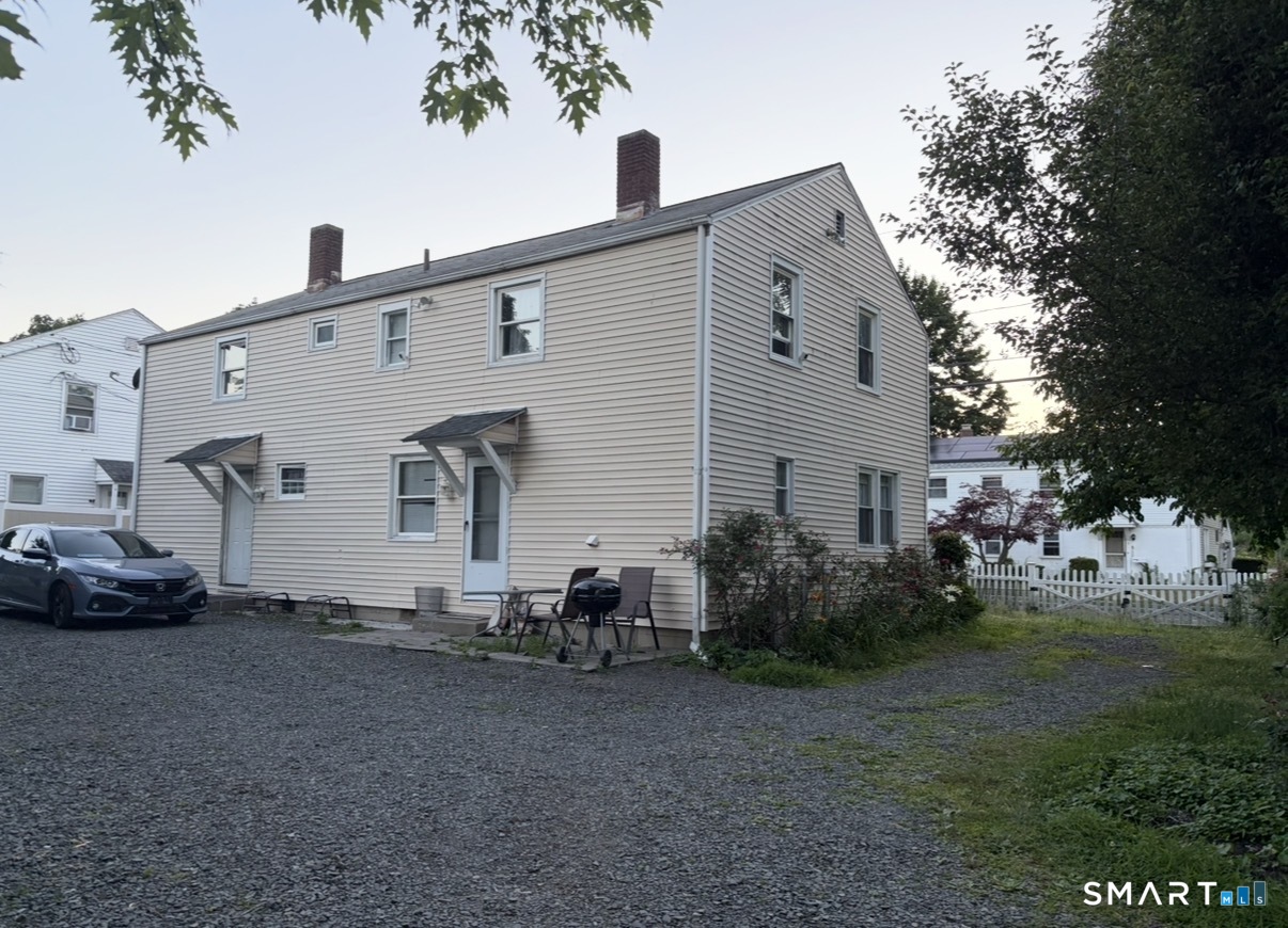 4-6 New Hampshire Dr Drive New Britain CT 06052