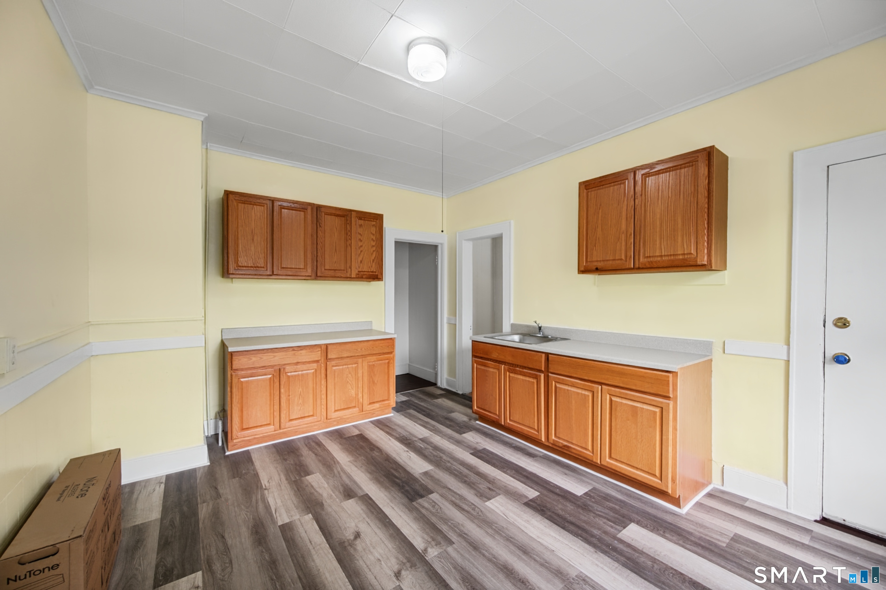 32 Wood Street Meriden CT 06451