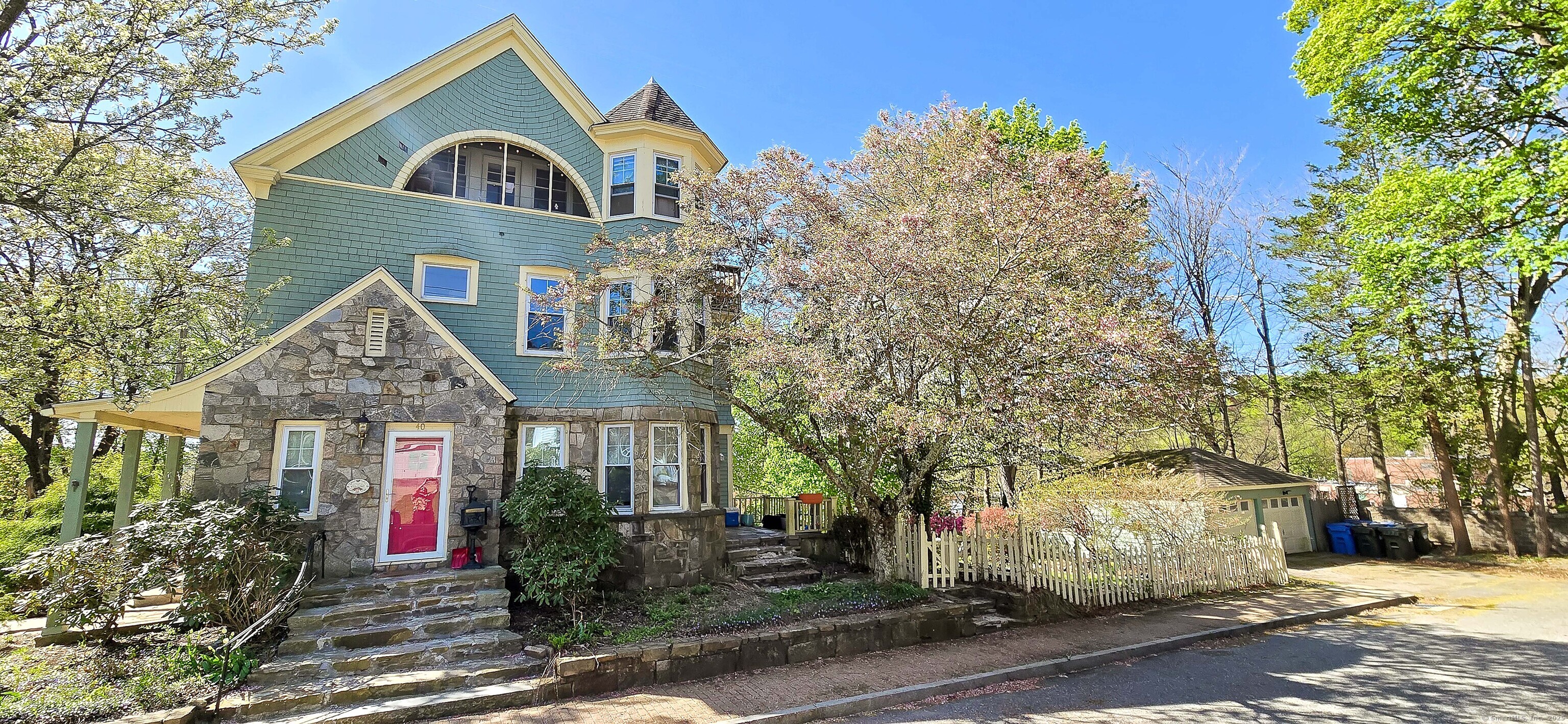 40 Maple Grove Avenue Norwich CT 06360