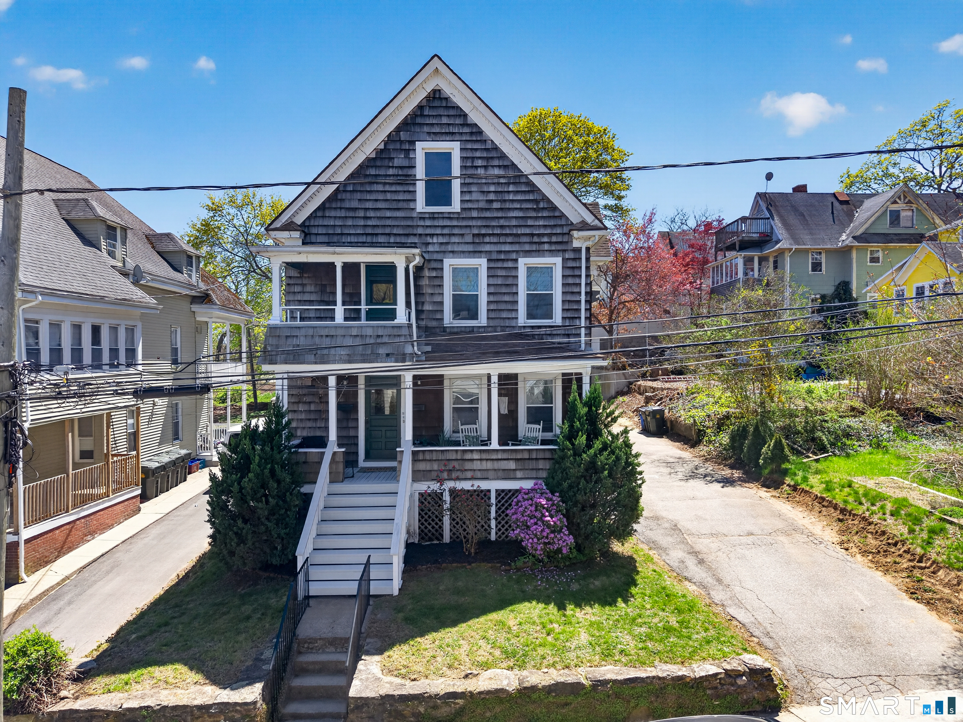 13 Alger Street New London CT 06320
