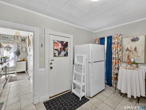 13 Alger Street New London CT 06320