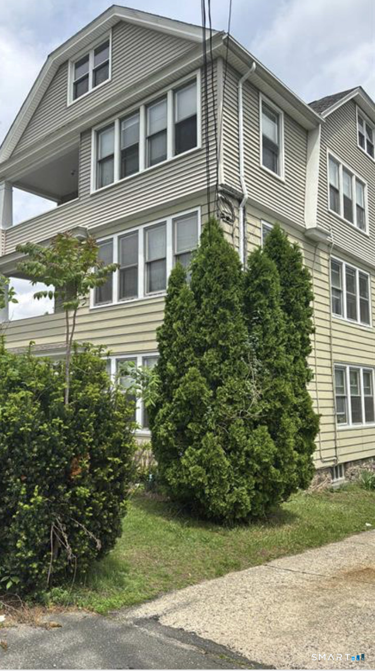 81 Chambers Street Waterbury CT 06708