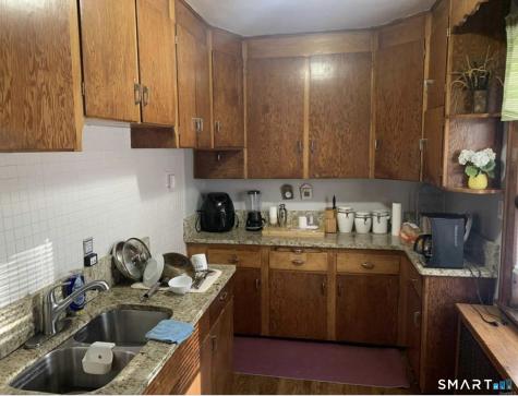 81 Chambers Street Waterbury CT 06708