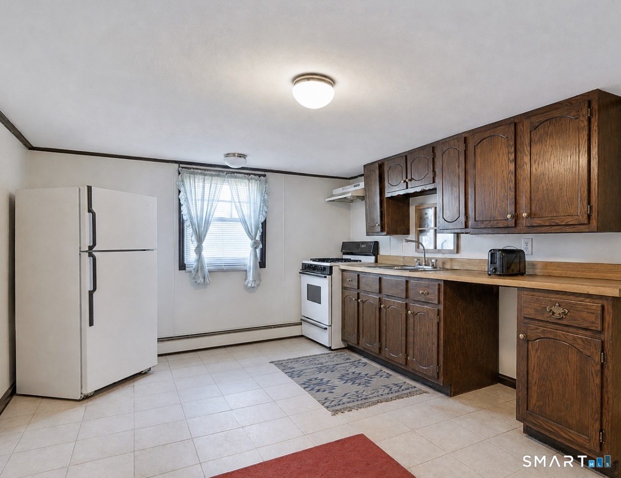 8 Davis Street Danbury CT 06810