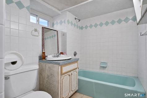 8 Davis Street Danbury CT 06810