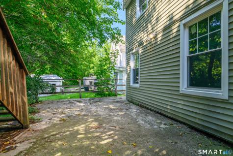 8 Davis Street Danbury CT 06810
