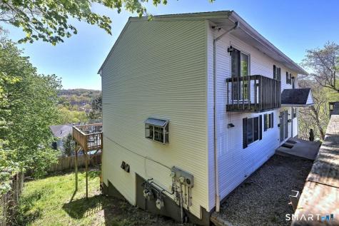 4 Oak Street Derby CT 06418