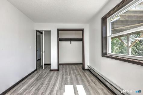 4 Oak Street Derby CT 06418