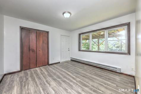 4 Oak Street Derby CT 06418