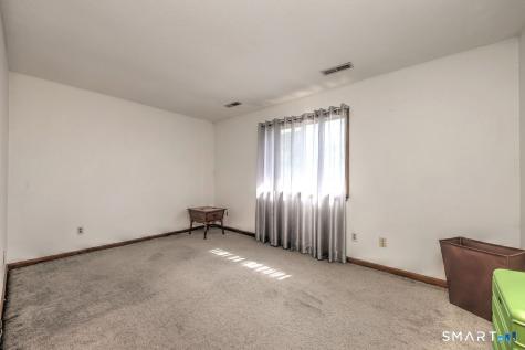 4 Oak Street Derby CT 06418