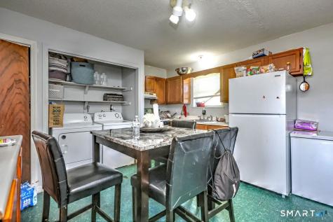 4 Oak Street Derby CT 06418
