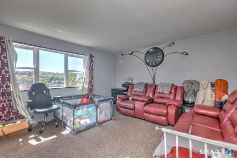4 Oak Street Derby CT 06418