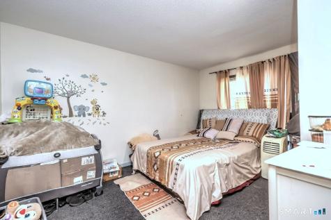 4 Oak Street Derby CT 06418