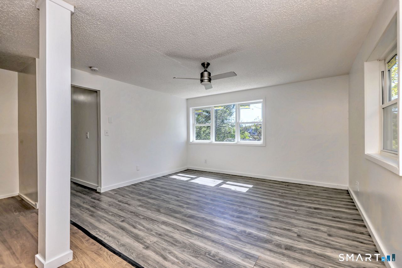 4 Oak Street Derby CT 06418