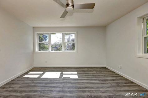 4 Oak Street Derby CT 06418