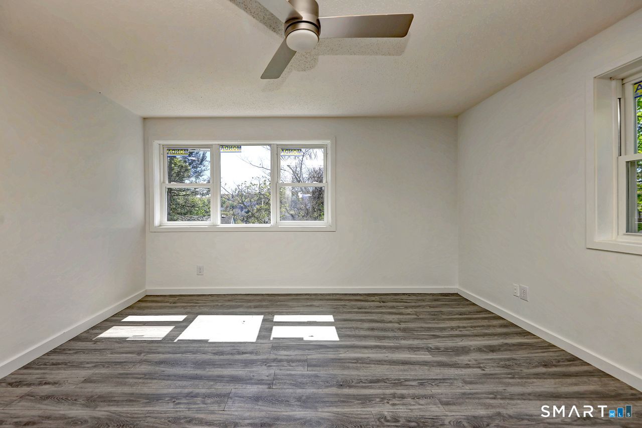4 Oak Street Derby CT 06418