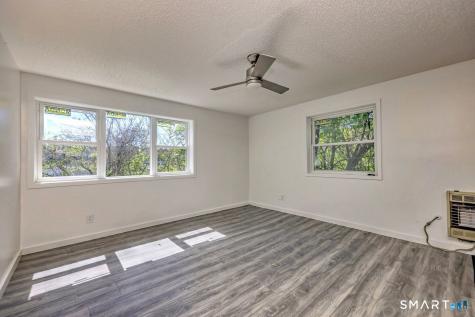 4 Oak Street Derby CT 06418