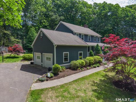 15 Saxony Lane Woodbury CT 06798