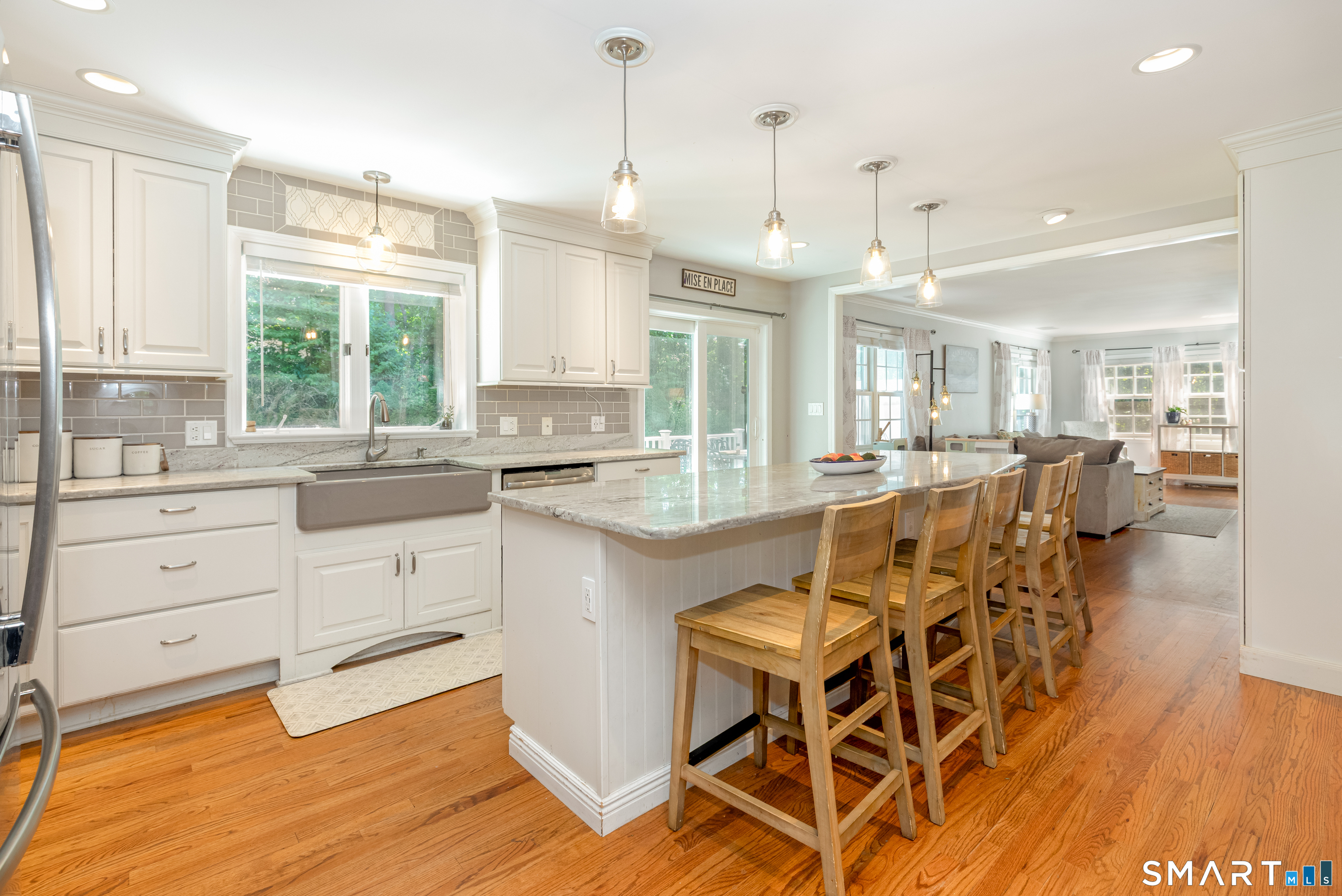 15 Saxony Lane Woodbury CT 06798
