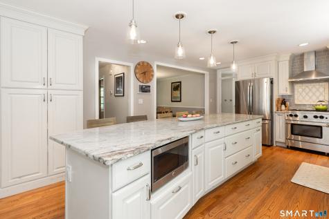 15 Saxony Lane Woodbury CT 06798