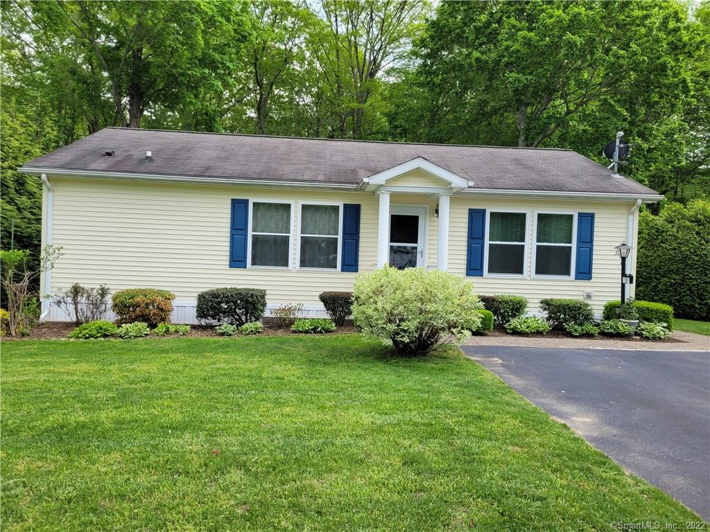 32 Woodland Trail Killingworth CT 06419