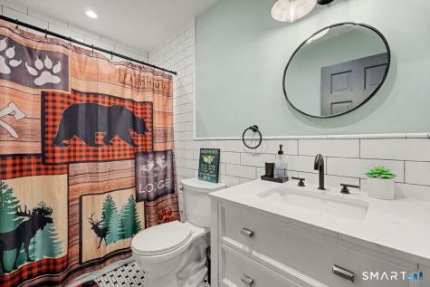 20 Mcnulty Drive New Milford CT 06776