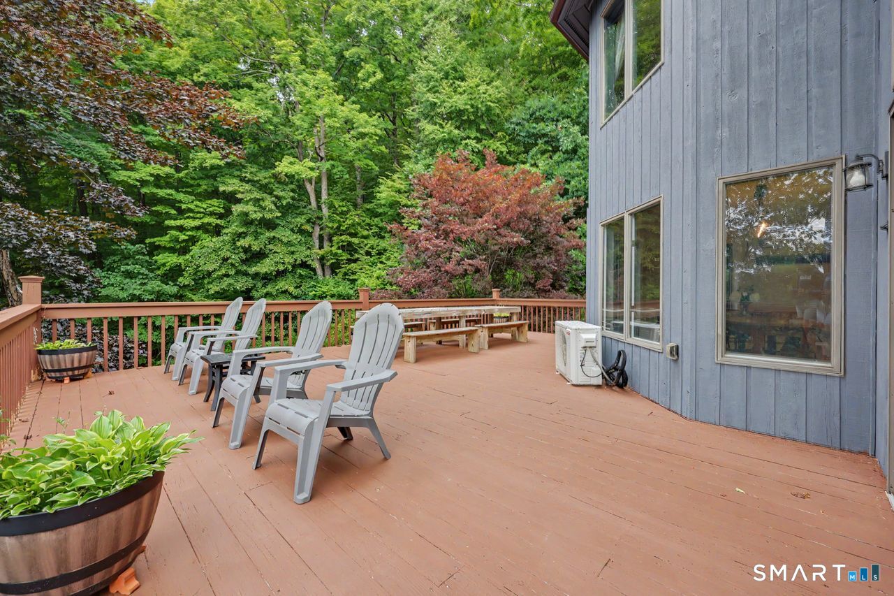 20 Mcnulty Drive New Milford CT 06776