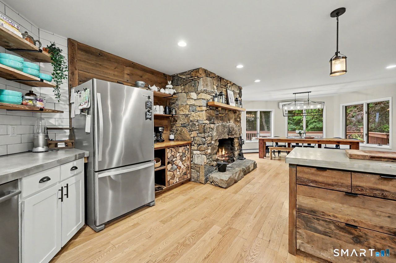 20 Mcnulty Drive New Milford CT 06776