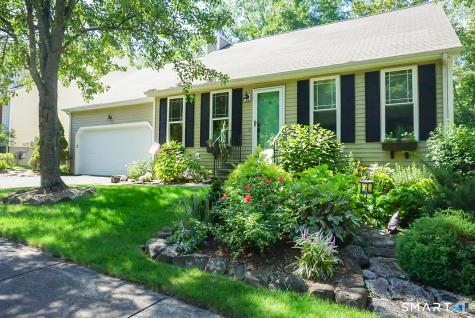 55 Moss Glen Middletown CT 06457