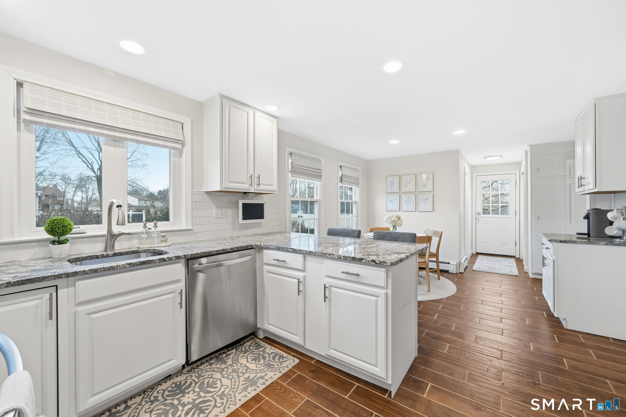 16 Cornfield Road Windsor CT 06095