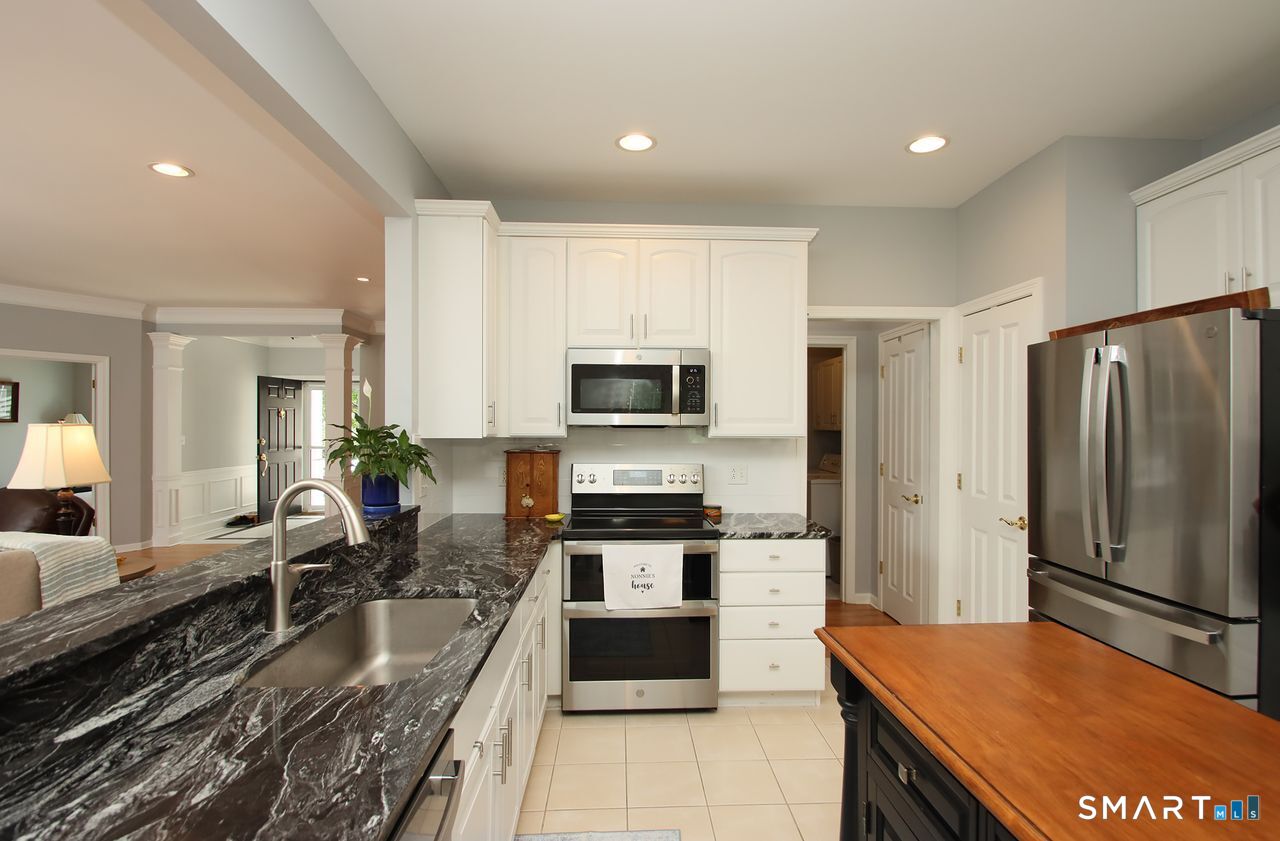 349 Niblick Lane Oxford CT 06478