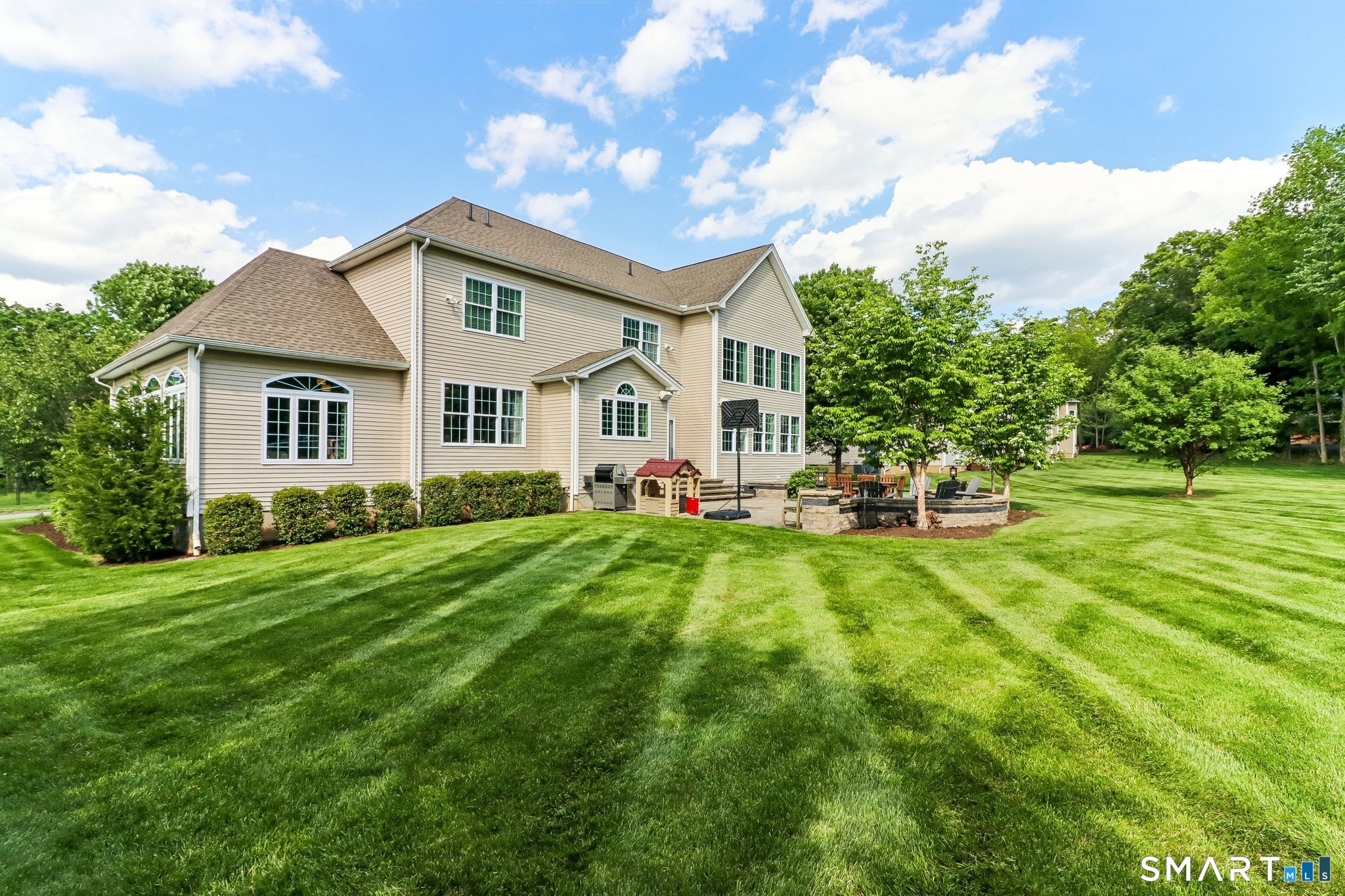 8 Rochela Drive Southington CT 06489