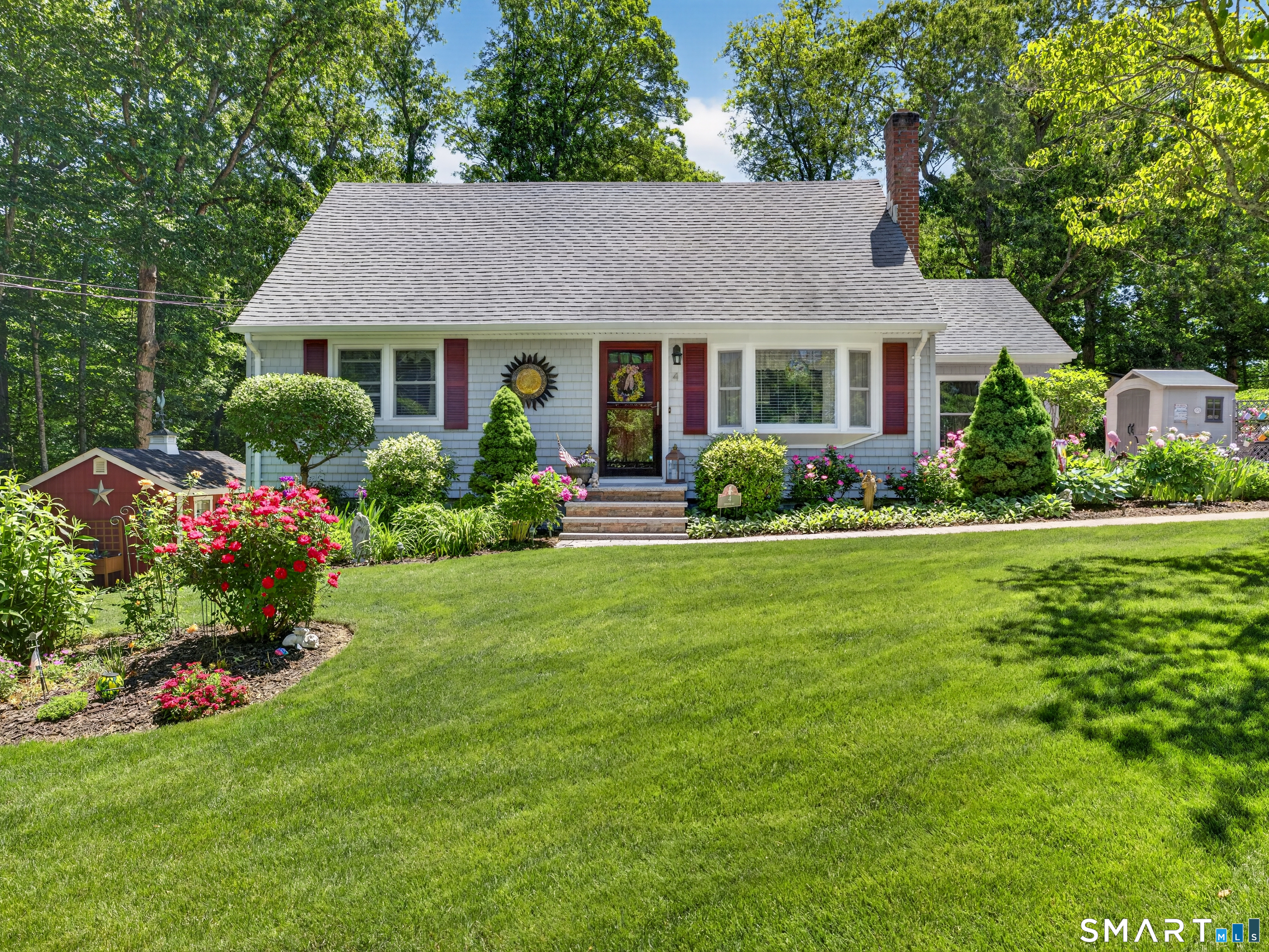 4 Stevens Avenue Ledyard CT 06339