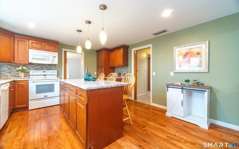 779 Ridge Road Middletown CT 06457