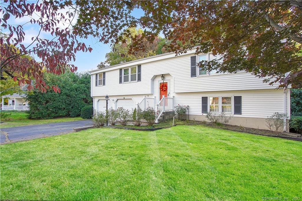 57 Stonehenge Drive Windsor CT 06095