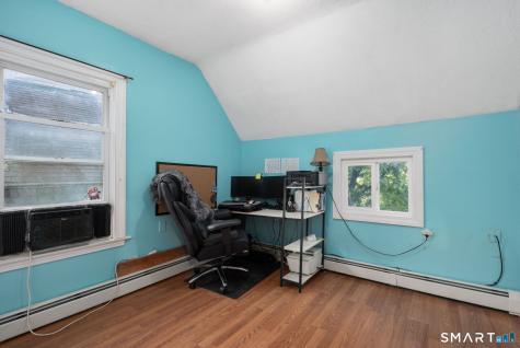 213 Laurel Hill Avenue Norwich CT 06360