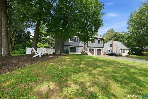 11 Booth Road Enfield CT 06082