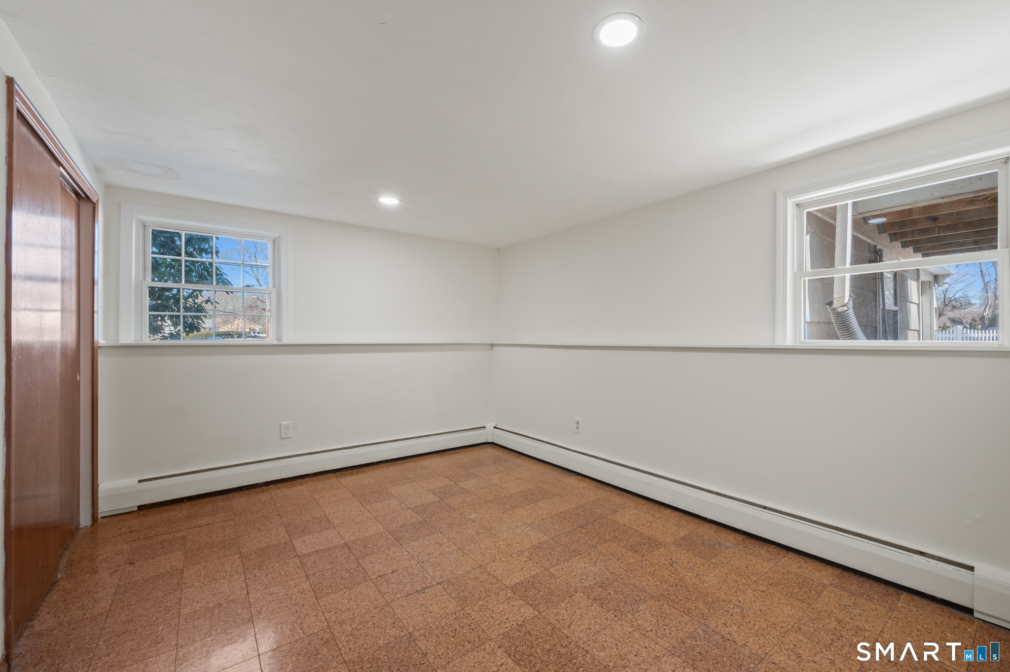 18 Crestwood Trail East Hartford CT 06118